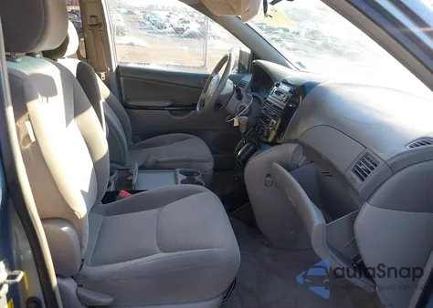 2005 Toyota Sienna Le from USA, damaged, VIN 5TDZA23C75S310799